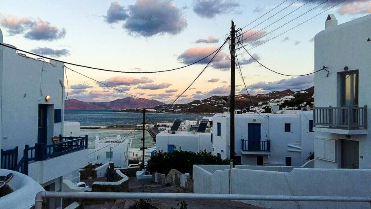 Traditional Split Level House In Mykonos Town Exterior foto