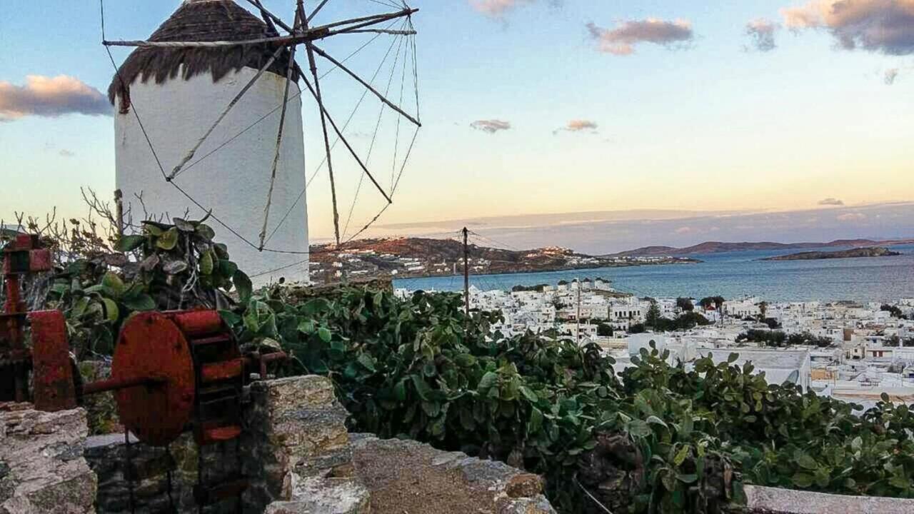 Traditional Split Level House In Mykonos Town Exterior foto